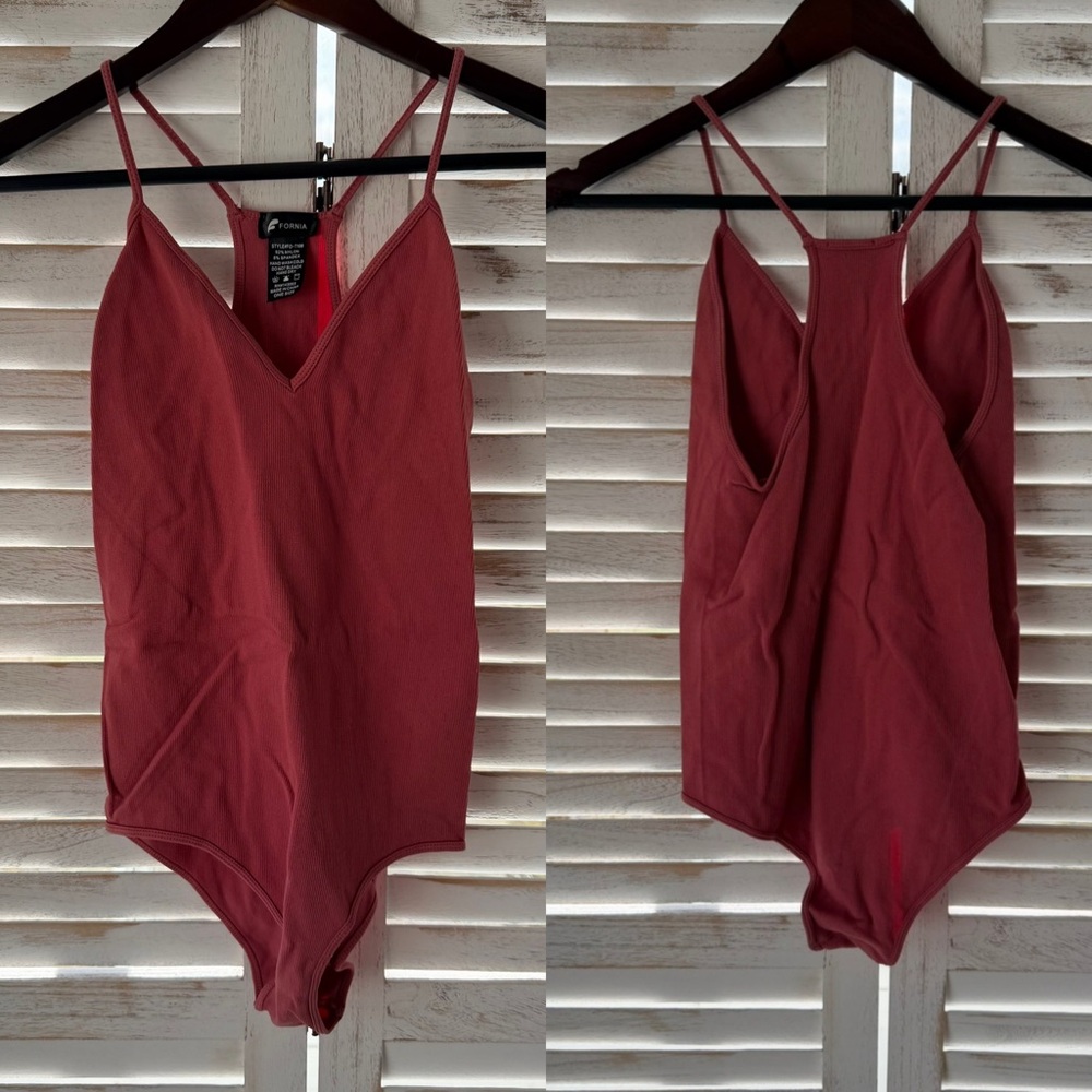 ekAttire | Ribbed Racerback Bodysuit 3 Pk - Picture 3 of 13
